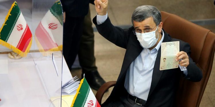 Ahmedinejad: AB, ABD’nin gölgesinden ayrılmalı, İran’ın acilen reformlara ihtiyacı var