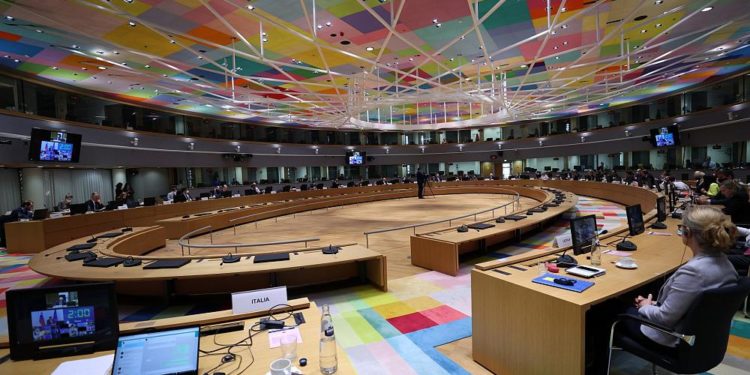 AB, ABD’nin çekilmesinden sonra Afganistan’daki olası gelişmeleri masaya yatırdı