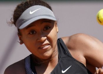 Depresyon nöbetleri geçirdiğini söyleyen Japon tenisçi Osaka, Fransa Açık’tan çekildi