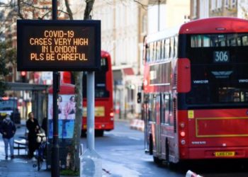 Aşılara rağmen İngiltere’de neden Covid-19 vakaları artıyor? Aşılar etkili değil mi?