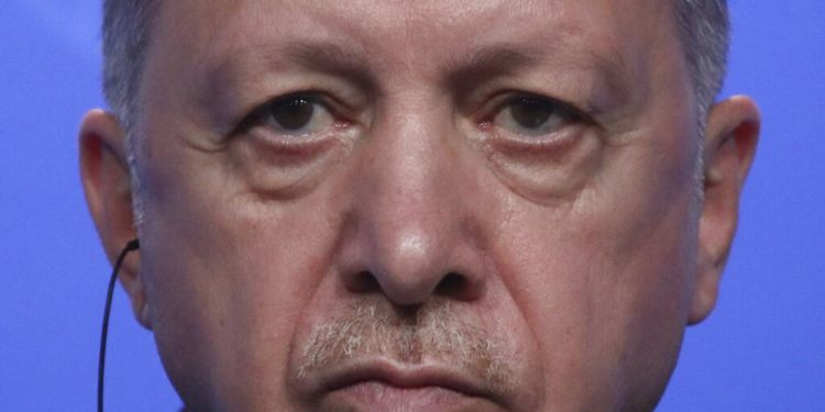 Erdoğan’dan Biden’a F-35 ve S-400 mesajı: Farklı adım atmamızı beklemeyin