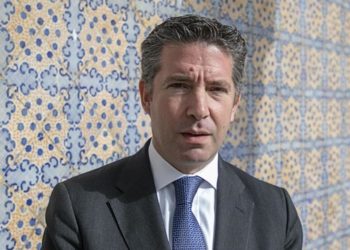 Büyükelçi Onaner: Hint yolcular, İstanbul’dan transit yaptığı için Fransa’nın kırmızı listesindeyiz