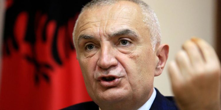 Arnavutluk Meclisi, cumhurbaşkanının azledilmesi talebini onayladı: Meta neyle suçlanıyor?