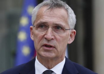 NATO, Moskova ve Minsk’i müttefiklerini tehdit etmemeleri konusunda uyardı