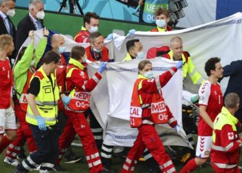 EURO 2020 maçında fenalaşan Danimarkalı futbolcu Eriksen’in bilinci açık