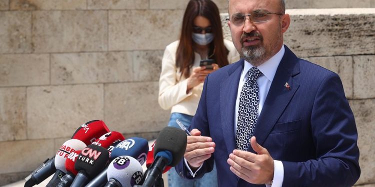 AK Parti’den Peker’in iddiaları için komisyon talebine yanıt: Hatalarımız varsa biz düzeltiriz