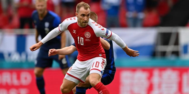 Eriksen’in doktoru: Durumu stabil, neden fenalaştığını henüz bilmiyoruz