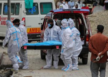 Hindistan’da Covid-19 nedeniyle rekor can kaybı: Son 24 saatte 6 bin 148 kişi hayatını kaybetti