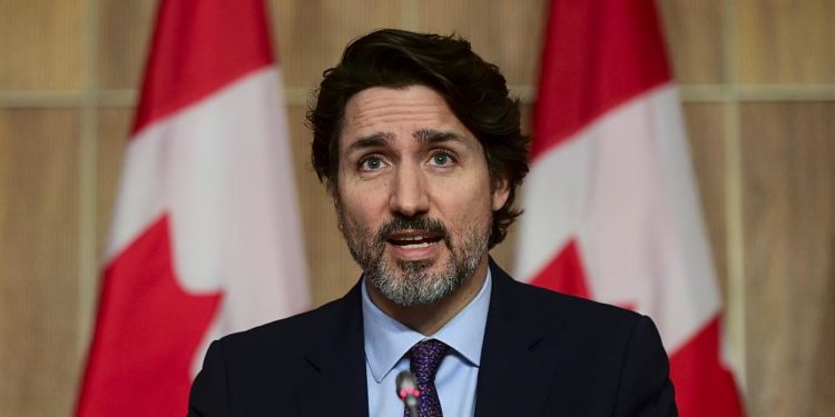 Toplu mezar skandalının ardından ‘somut eylem planı’ sözü veren Trudeau: Bunu üstlenmek zorundayız