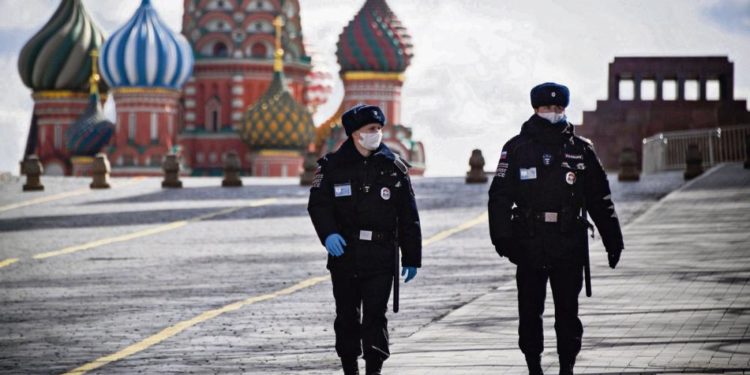 Moskova’da hizmet sektörü çalışanlarına aşı zorunluluğu getirildi