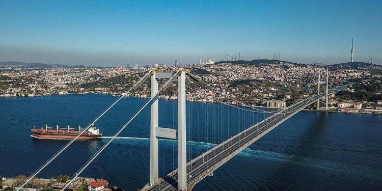 Türkiye Montrö Boğazlar Sözleşmesi feshedebilir mi? Batı ve Rusya ile ilişkiler ne olur?