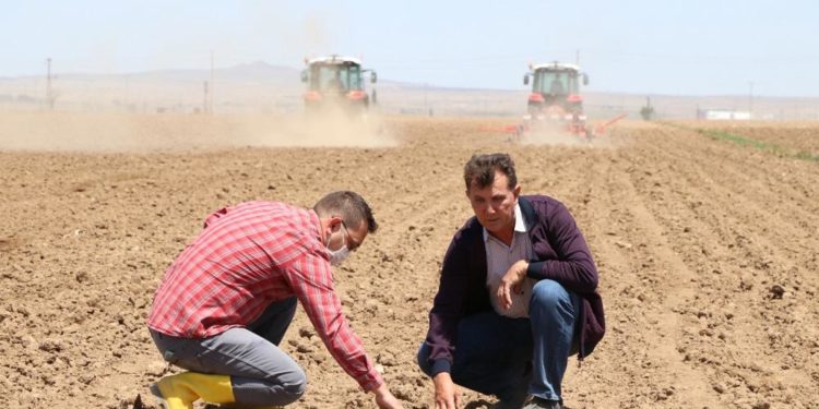 Türkiye’de işsizlik 0,9 puanlık artışla yüzde 13,9’a yükseldi