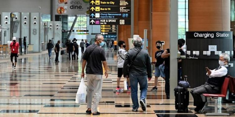 Almanya Türkiye de dahil ‘riski düşen’ ülkelere olan seyahat önlemlerini kaldırıyor