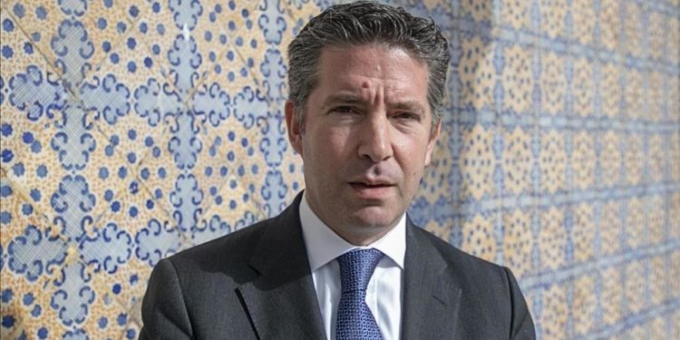 Büyükelçi Onaner: Fransa seyahat kısıtlamalarında Türkiye’yi kırmızıdan turuncu listeye çekti