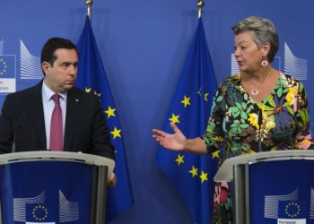 AB: Yunanistan’ın Türkiye sınırındaki ‘ses topu’ önlemi tuhaf bir yöntem