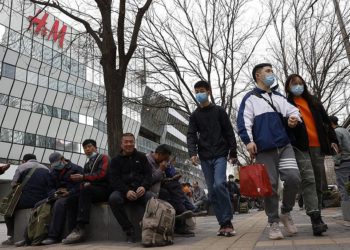 Uygurlara destek veren H&M, Pekin’in ‘sorunlu Çin haritasını değiştir’ talebini kabul etti