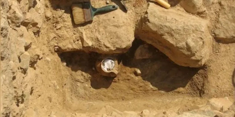 55 kişiyi lanetleyen 2300 yıllık kara büyü bulundu