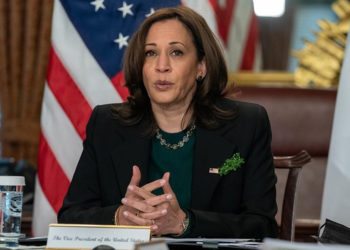 ABD Başkan Yardımcısı Kamala Harris’in uçağı zorunlu iniş yaptı
