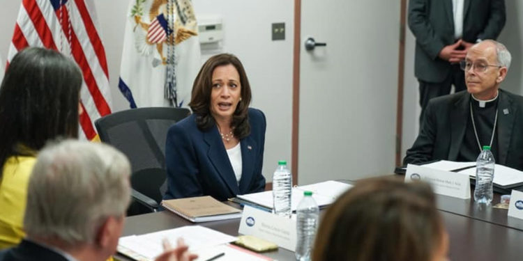 ABD Başkan Yardımcısı Kamala Harris’ten Meksika sınırına ziyaret