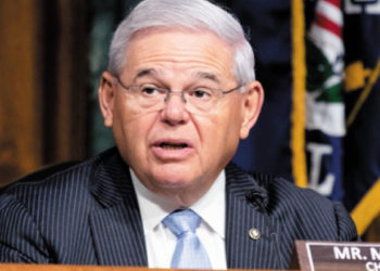 ABD Senatosu Dış İlişkiler Komitesi Başkanı: Ciddi bir tavır değişikliği olmadan Erdoğan'a taviz verilmemeli