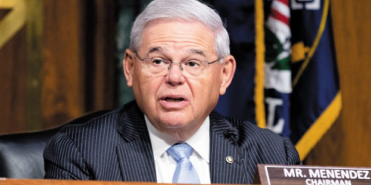 ABD Senatosu Dış İlişkiler Komitesi Başkanı: Ciddi bir tavır değişikliği olmadan Erdoğan'a taviz verilmemeli