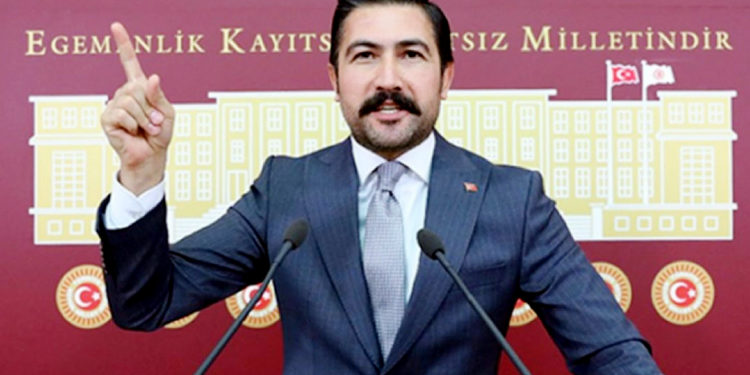 AKP’li Özkan: Türkiye düşmanları, ucube parlamenter sistemi zorla dikte ettirdi