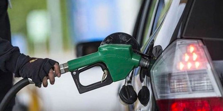 Akaryakıta zam sinyali