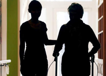 Almanya'da bakımevi çalışanlarının maaşı artacak