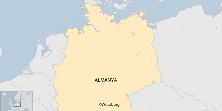 Almanya'da bıçaklı saldırı: Würzburg'daki saldırıda ölenler ve yaralananlar var