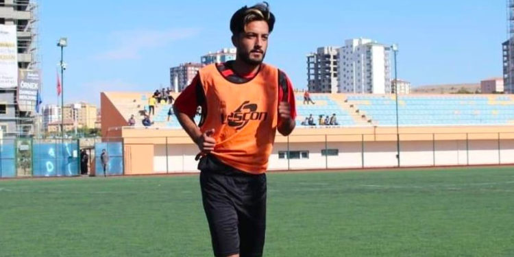 Amatör küme takımlarından Akkışla Gençlikspor'un oyuncusu Çamdal Seyhan Nehri'nde boğularak öldü