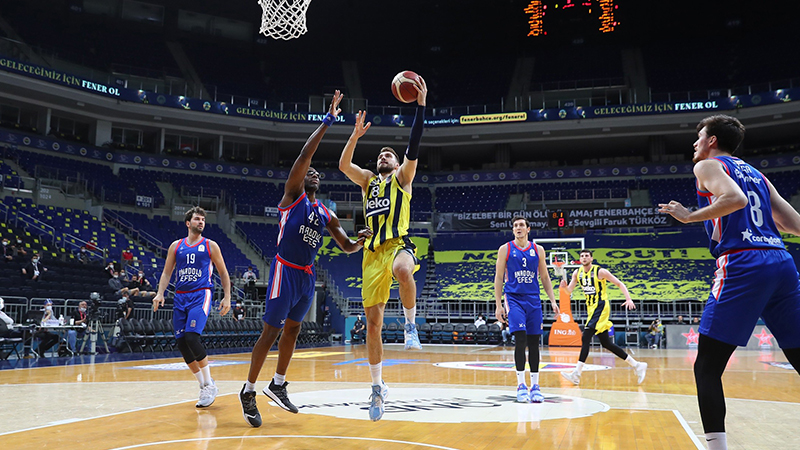 Anadolu Efes-Fenerbahçe Beko final serisi başlıyor