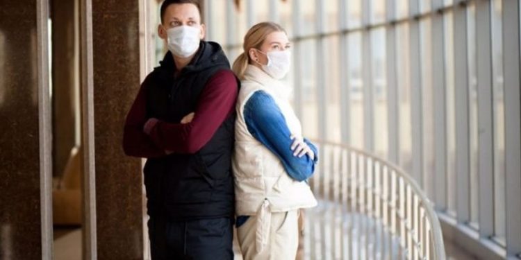 Araştırma: Covid-19 sonrası kadınlar 4, erkekler 5 ay halsizlik ve nefes darlığı çekiyor