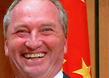 Avustralya Başbakan Yardımcısı'na maske takmadığı için para cezası