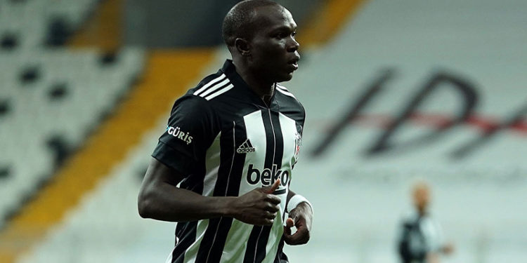 Beşiktaş Başkanı Ahmet Nur Çebi, Aboubakar'a resti çekti