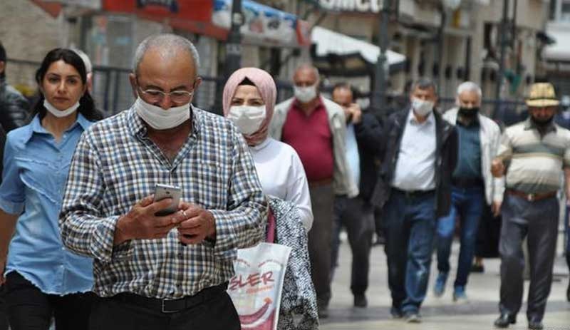 Bilim Kurulu üyesinden uyarı: Yeterli aşılama yapılıncaya kadar bireysel önemleri gevşetmeyin