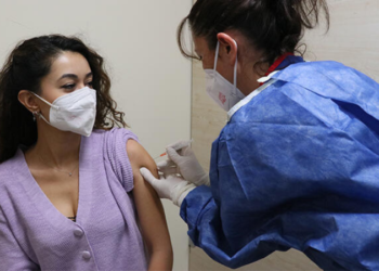 Bilim Kurulu Üyesi Prof. Dr. Levent Akın: 100 kişi aşı randevusu alıyorsa 25 kişi aşı oluyor