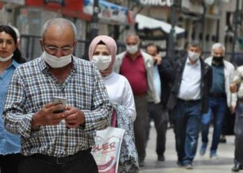 Bilim Kurulu üyesinden uyarı: Yeterli aşılama yapılıncaya kadar bireysel önemleri gevşetmeyin