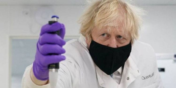 Boris Johnson, İngiltere'yi 'bilim süper gücü' yapmayı planladığını açıkladı