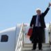 Boris Johnson'ın iklim krizinin de konuşulacağı G7 Zirvesi'ne tren yerine uçakla gitmesi tepki çekti