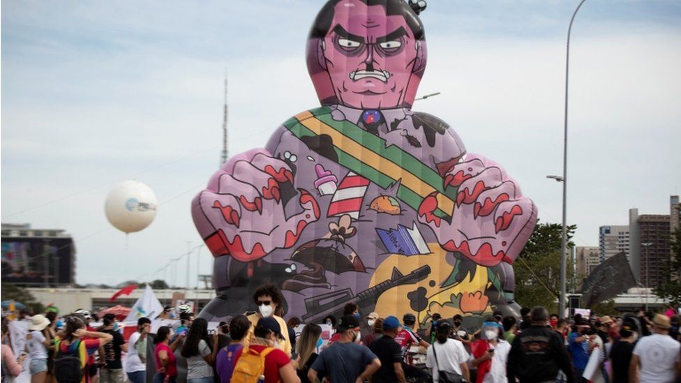 Brezilya'da Koronavirüs kaynaklı ölümler 500 bini geçti; Bolsonaro'ya tepki protestoları düzenlendi