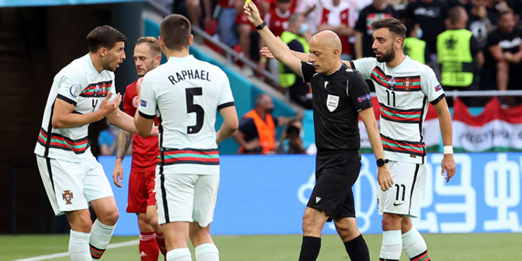 Cüneyt Çakır İspanya-Hırvatistan maçıyla tarihe geçti