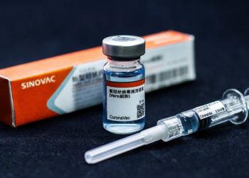 DSÖ'den Sinovac aşısına acil kullanım onayı