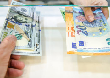 Dolar ve euro yeni haftaya yatay seyirde başladı