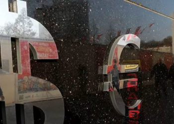 Dolar ve euro yeni haftaya yükselişle başladı