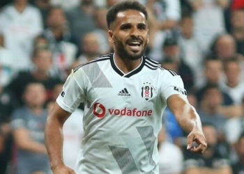 Douglas, Beşiktaş'tan bir şans daha istedi