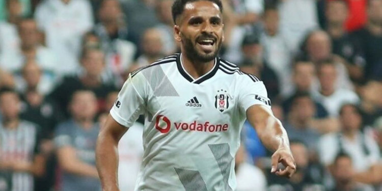 Douglas, Beşiktaş'tan bir şans daha istedi