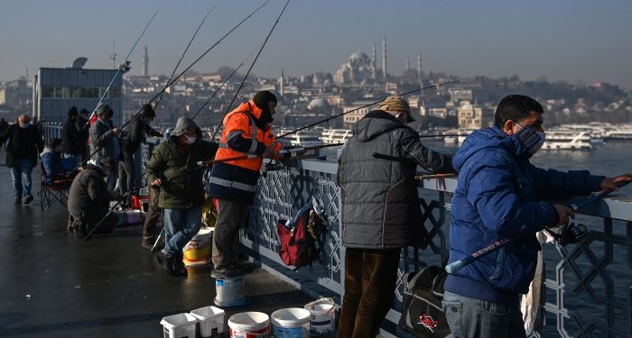 Ekonomi büyüdükçe, halk fakirleşiyor