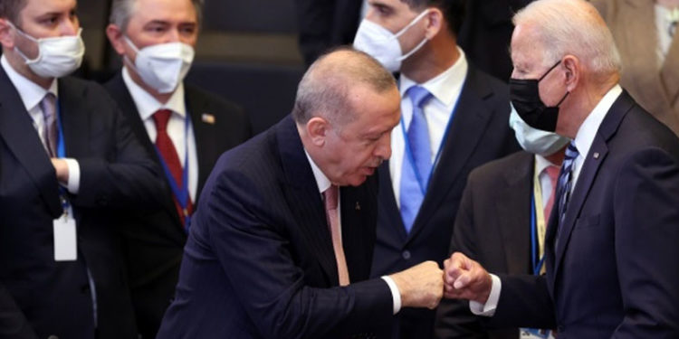 Erdoğan-Biden görüşmesi beklentiyi karşılamadı; dolar/TL 8.5’in üstünde
