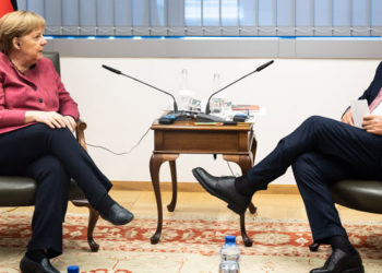 Erdoğan ve Merkel Brüksel'de bir araya geldi