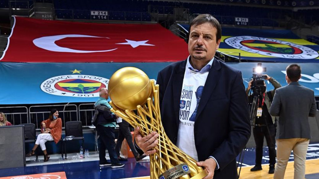 Ergin Ataman: Anadolu Efes’te hedefler bitmez